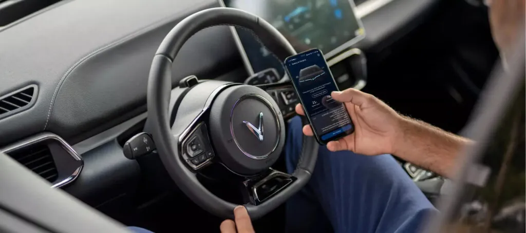 Власники VF 8 подали до суду на VinFast через занадто повільну зарядку — photo 2 Власники VF 8 подали до суду на VinFast через занадто повільну зарядку — photo 2