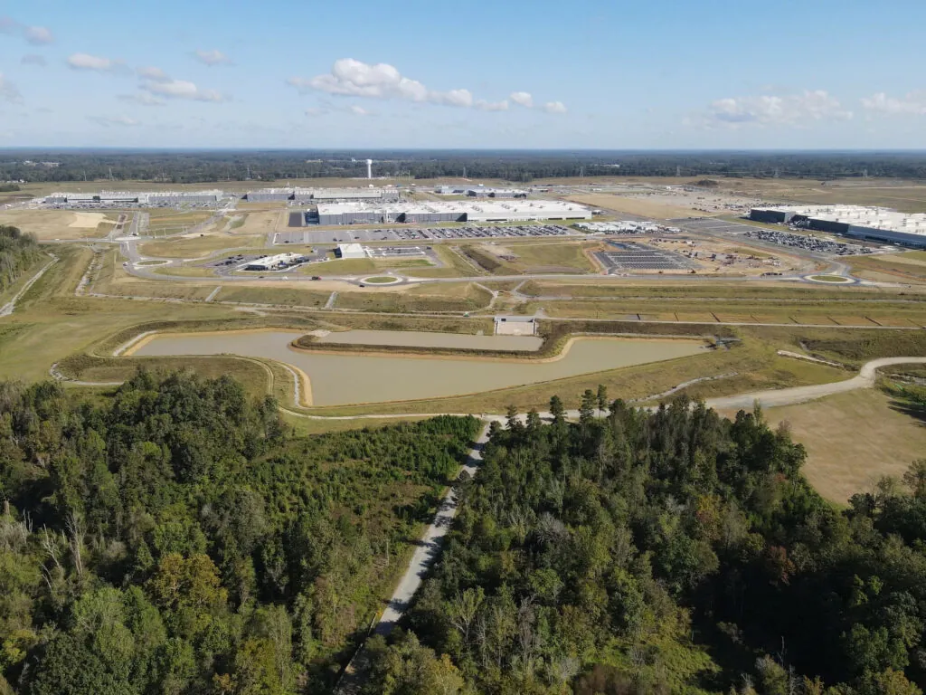 Toyota відкрила новий завод з виробництва батарей для електромобілів в США — photo 5 Toyota відкрила новий завод з виробництва батарей для електромобілів в США — photo 5