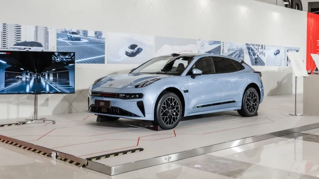 Zeekr оновлює апаратне забезпечення у своїх старіших електромобілях — photo 2 Zeekr оновлює апаратне забезпечення у своїх старіших електромобілях — photo 2