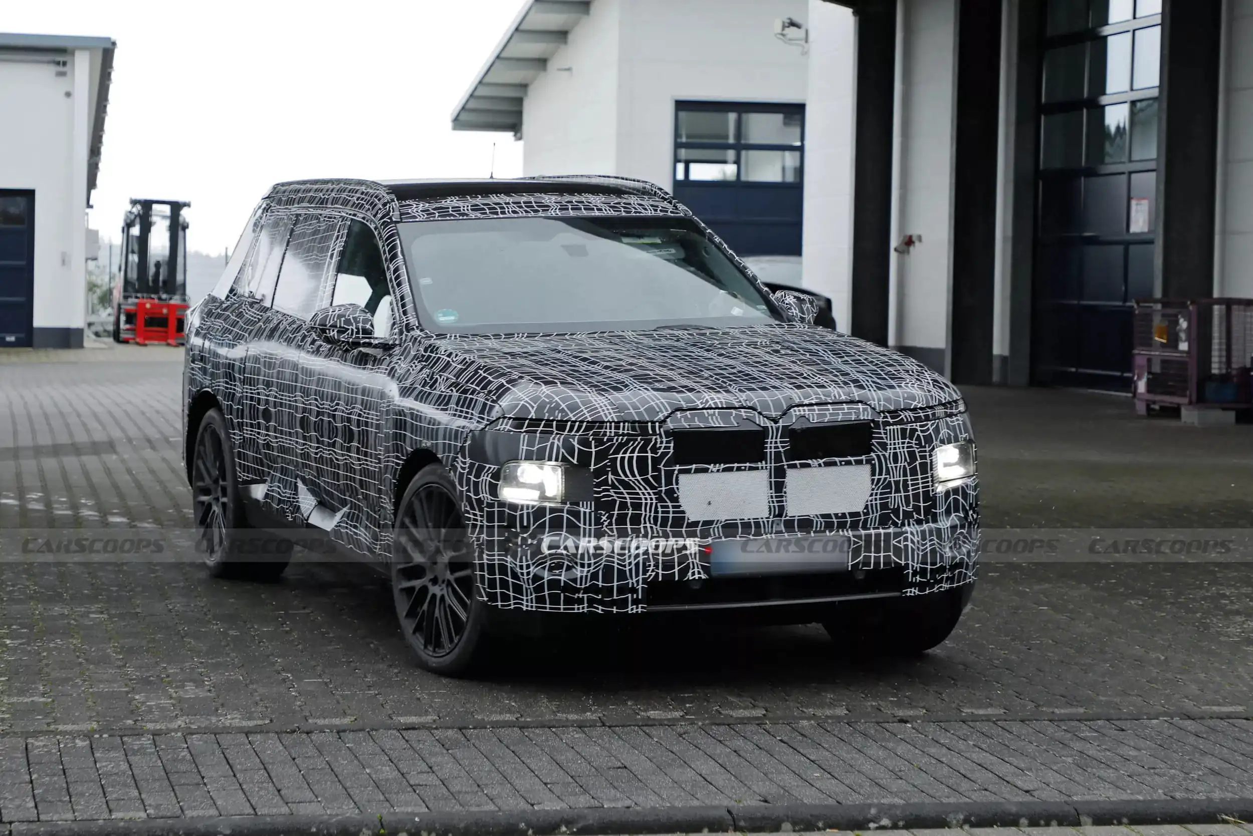 Флагманський кросовер BMW X7 нового покоління буде електричним? — photo 65896