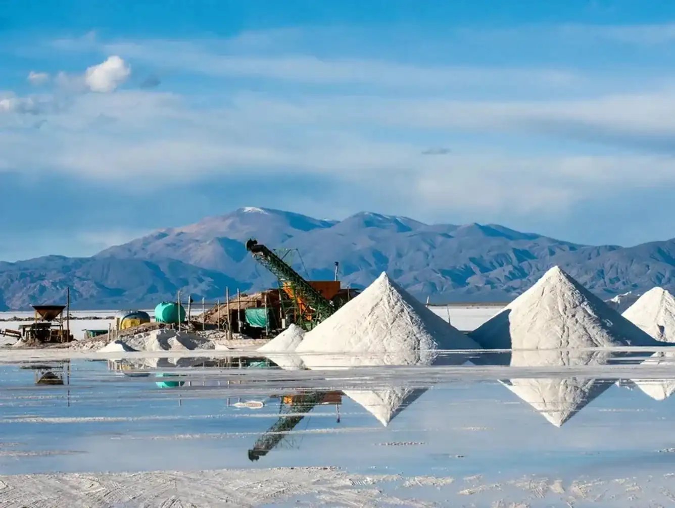 Виробники електромобілів дедалі менше спираються на китайські рідкісноземельні метали — photo 67064
