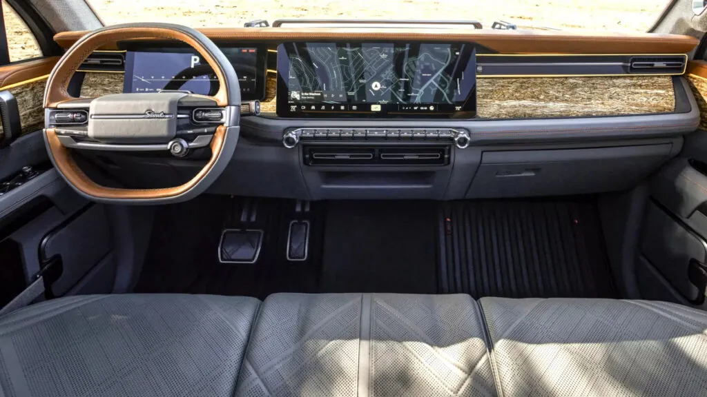 Фейкові звуки в електромобілях Scout створені з реальних американських машин — photo 3 Фейкові звуки в електромобілях Scout створені з реальних американських машин — photo 3