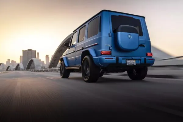 Чи врятує знижка у $10 000 електричний Mercedes G-Class? — photo 69170