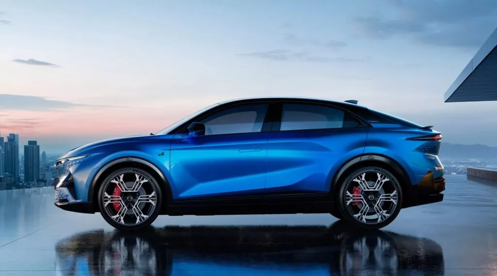 Электрокроссовер Alpine A390 хочет отобрать покупателей у Porsche Macan — photo 3 Электрокроссовер Alpine A390 хочет отобрать покупателей у Porsche Macan — photo 3