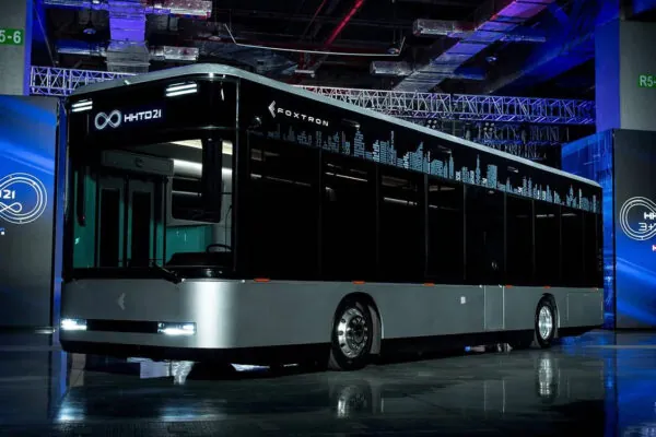 Mitsubishi и Foxconn создадут новый бренд электробусов — photo 69695