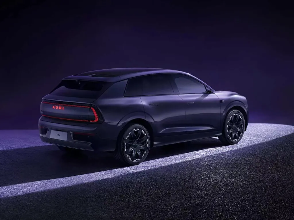 AUDI обнародовала фото электрического кроссовера E7X — photo 6 AUDI обнародовала фото электрического кроссовера E7X — photo 6