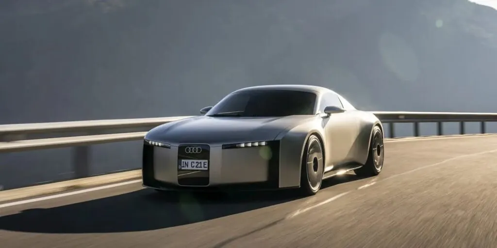 На відміну від Porsche, Audi продовжує розробку спортивного електрокара — photo 3