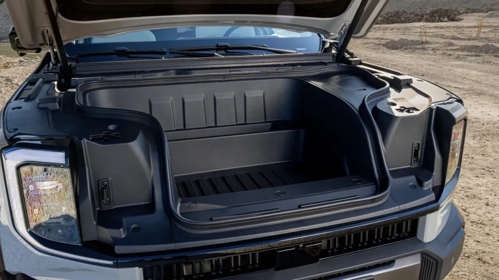 Електричний пікап Maxus eTerron 9 офіційно представлений в Україні — photo 5 Електричний пікап Maxus eTerron 9 офіційно представлений в Україні — photo 5