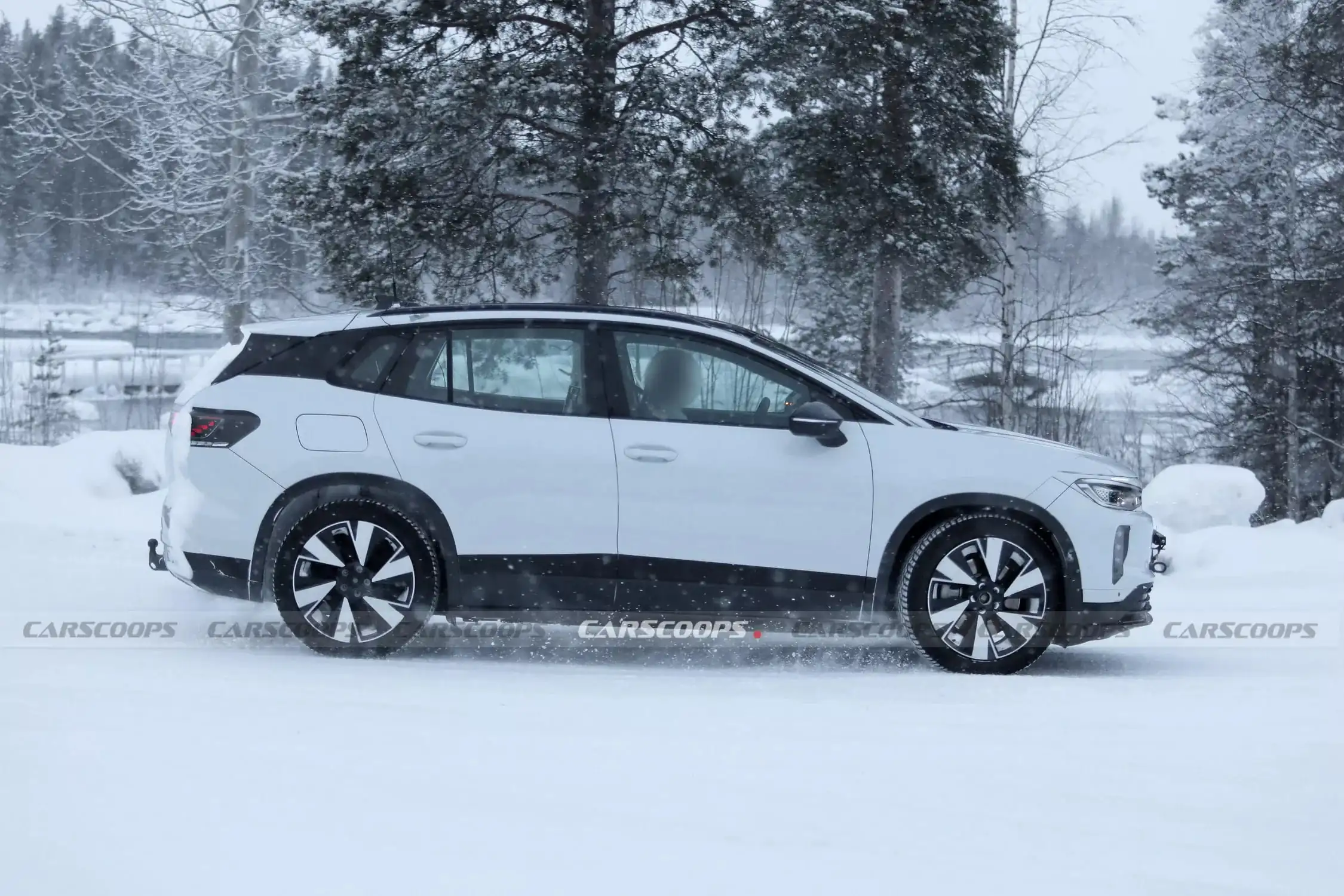 Наступник Volkswagen ID.4 отримає ім’я Tiguan і традиційні кнопки — photo 75428