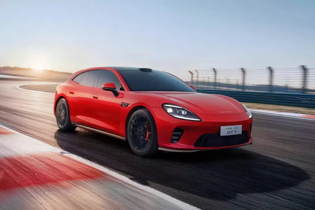 Китай отворачивается от Porsche, но продолжает активно копировать — photo 2