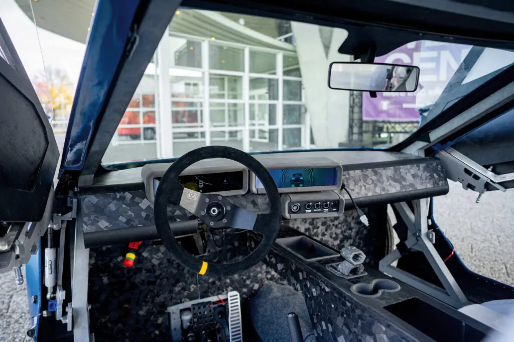 Студенты создали максимально ремонтопригодный электромобиль — photo 4 Студенты создали максимально ремонтопригодный электромобиль — photo 4