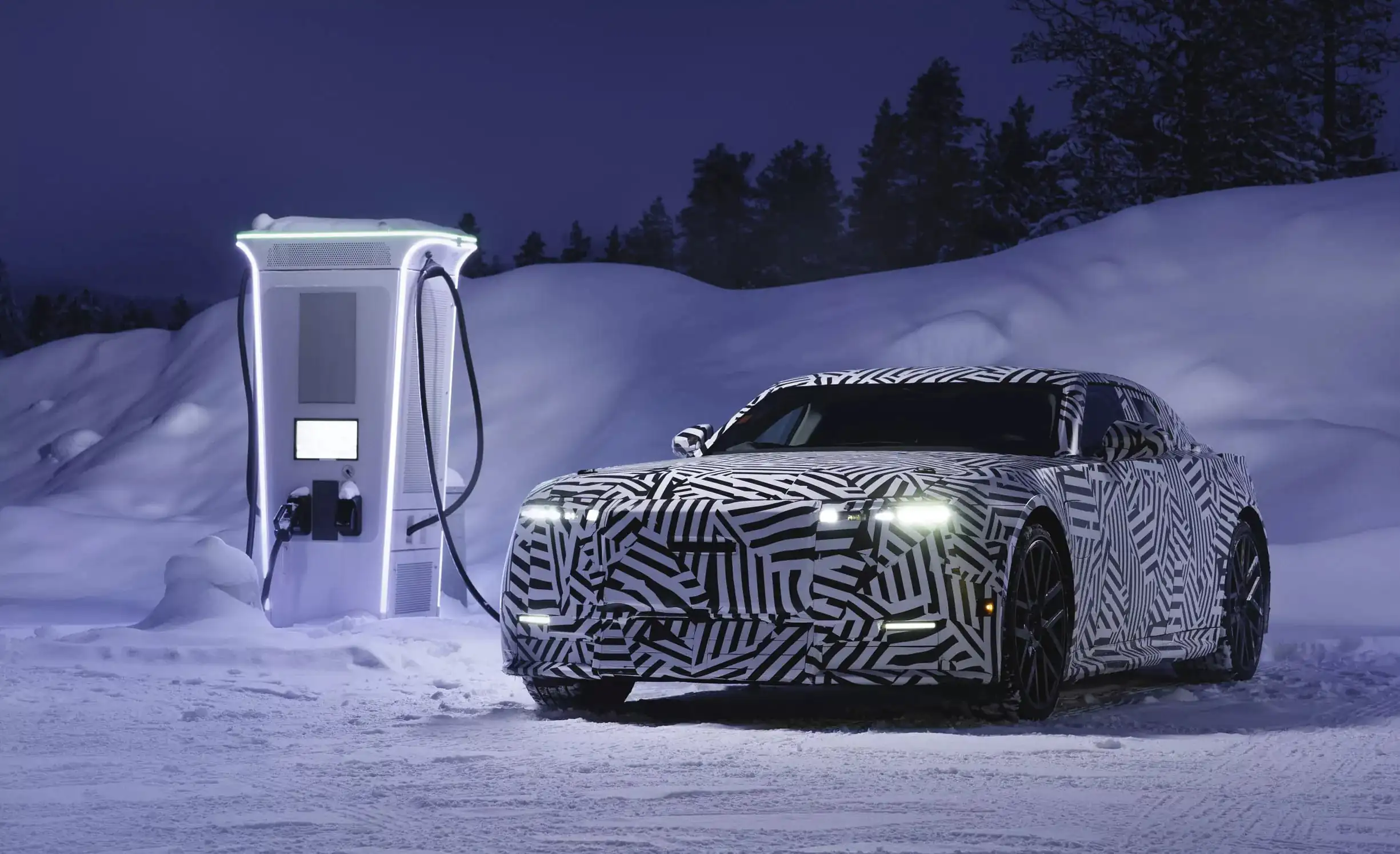 Електричний флагман Jaguar важитиме майже на тонну більше за старий XJ — photo 74948