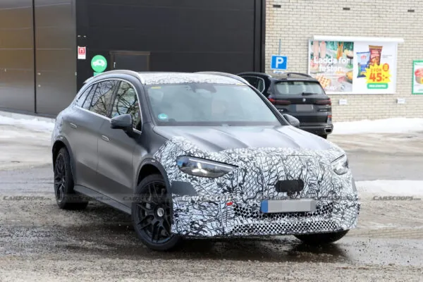 Mercedes-AMG GLC EQ матиме понад 900 к.с. і активний спойлер — photo 76812