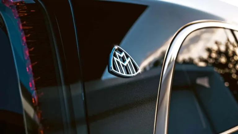 Maybach готовит ультрароскошный электрический минивэн — photo 76362