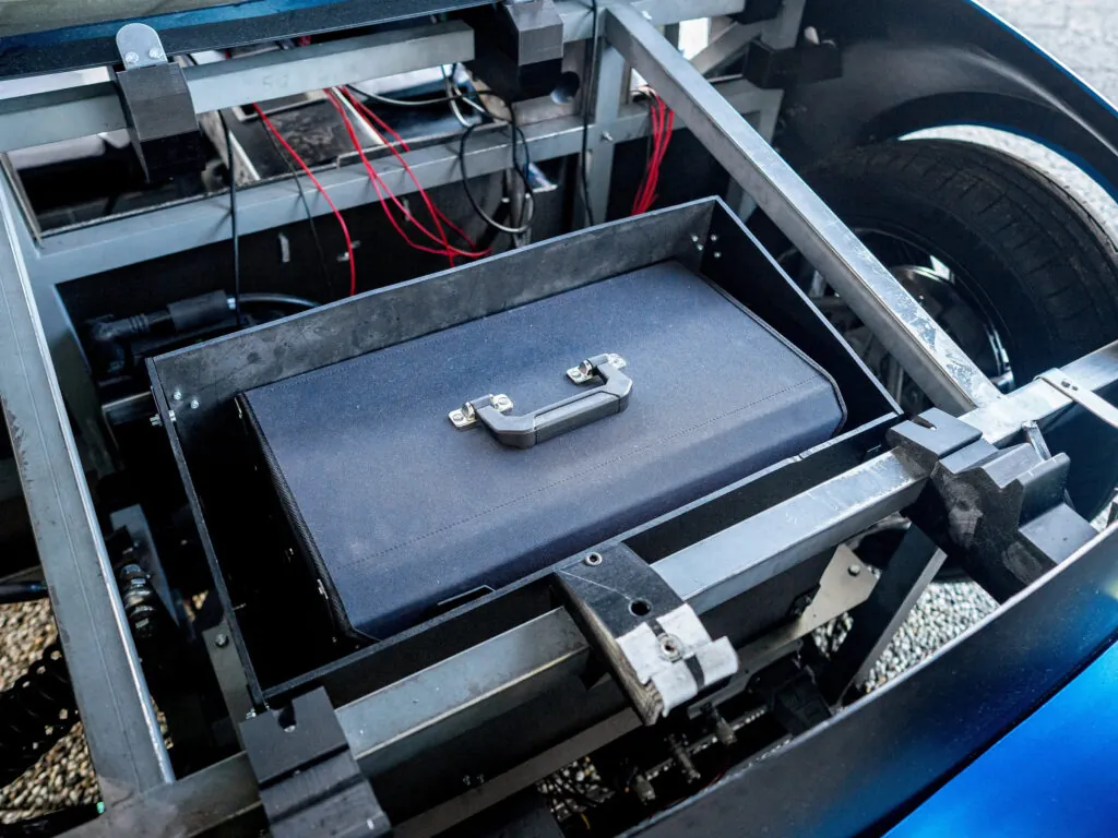 Студенты создали максимально ремонтопригодный электромобиль — photo 3 Студенты создали максимально ремонтопригодный электромобиль — photo 3