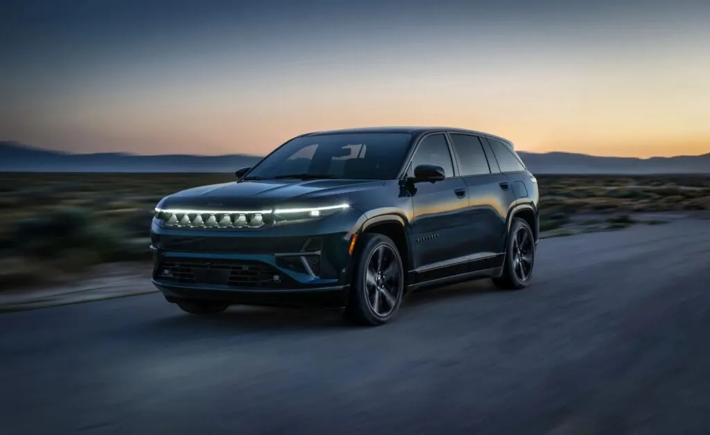 Електричний Jeep Recon став потужнішим і трохи дешевшим — photo 2