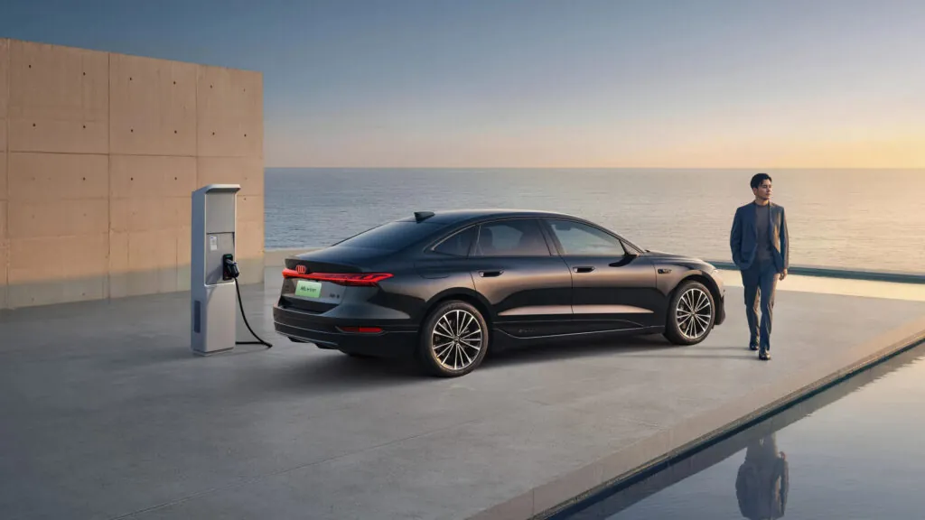 В Китае дебютировал электрический седан AUDI A6L e-tron с удлиненной колесной базой — photo 5 В Китае дебютировал электрический седан AUDI A6L e-tron с удлиненной колесной базой — photo 5