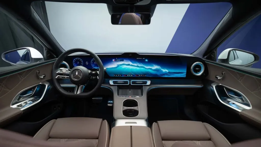 Mercedes-Benz представив абсолютно новий повністю електричний C-Class — photo 4 Mercedes-Benz представив абсолютно новий повністю електричний C-Class — photo 4