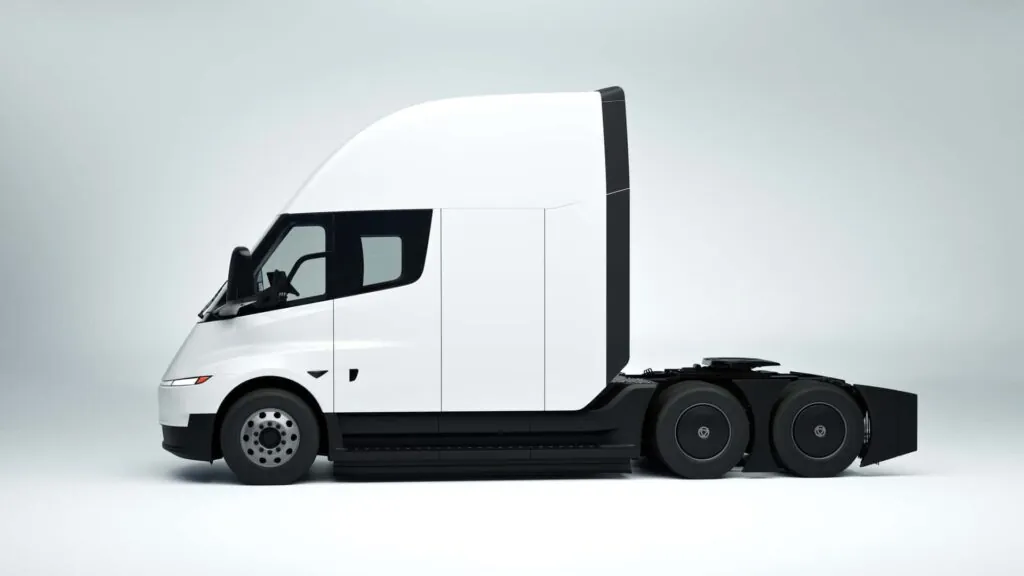 Tesla обнародовала технические характеристики электрического грузовика Semi — photo 6 Tesla обнародовала технические характеристики электрического грузовика Semi — photo 6