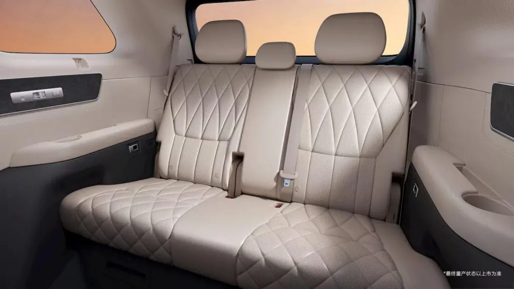 BYD получил 100 тысяч заказов на электромобиль за $37 000 еще до выхода — photo 5 BYD получил 100 тысяч заказов на электромобиль за $37 000 еще до выхода — photo 5