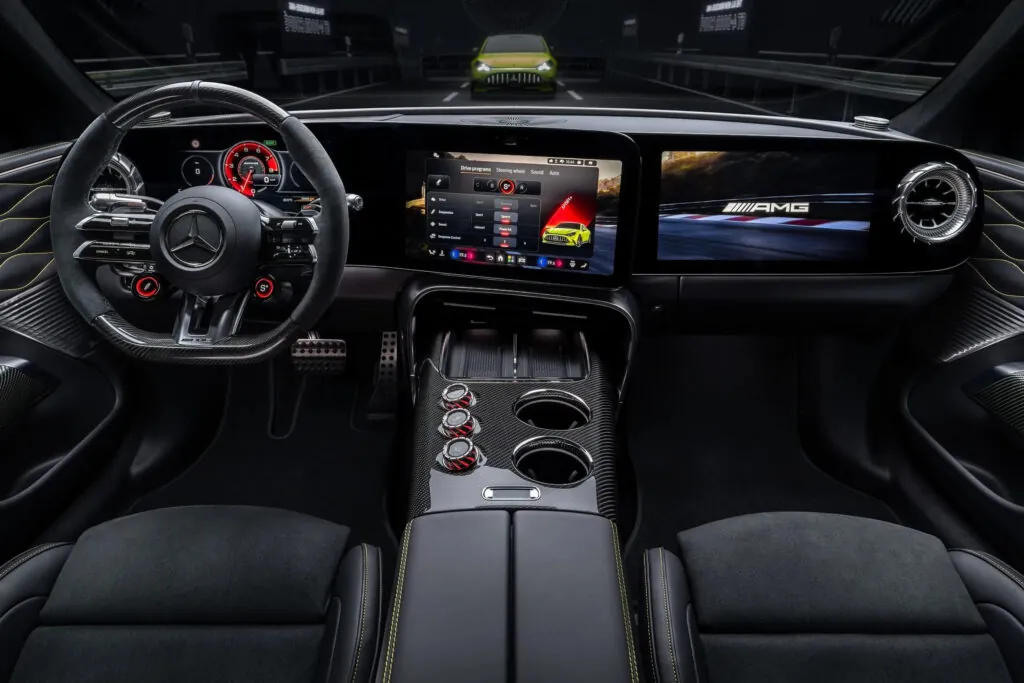 Новий електричний Mercedes-AMG GT 4-Door Coupe офіційно дебютував — photo 3