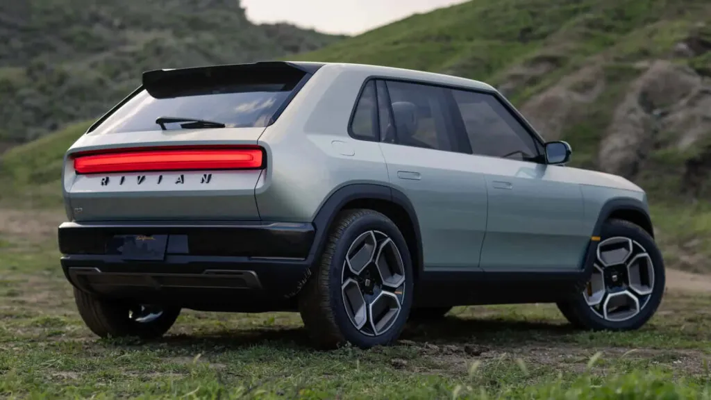 Rivian увеличивает мощность второго завода до 300 000 электромобилей в год — photo 4 Rivian увеличивает мощность второго завода до 300 000 электромобилей в год — photo 4