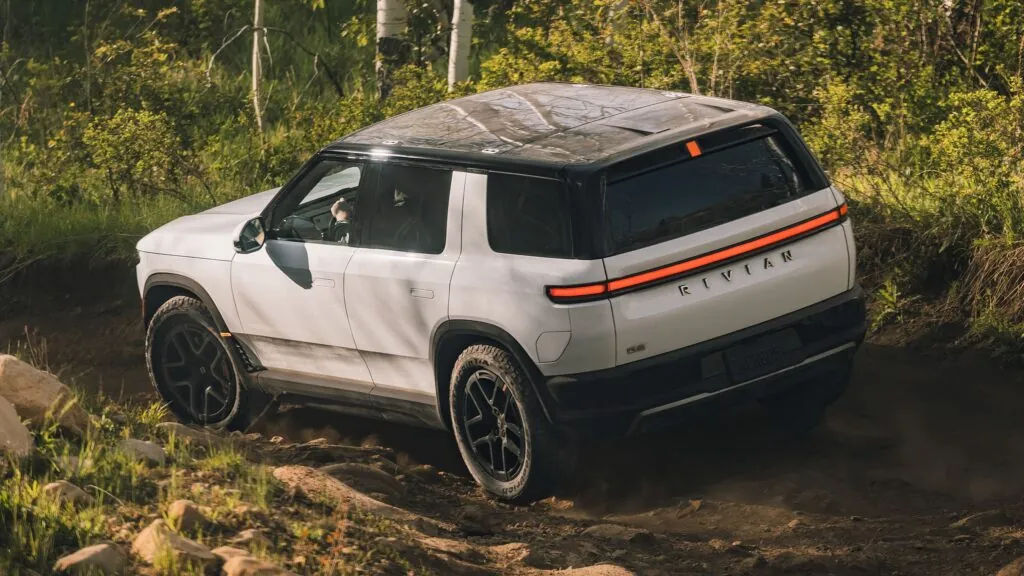 Оказалось, что Rivian R2 потребляет до 26% больше энергии, чем Tesla Model Y — photo 4