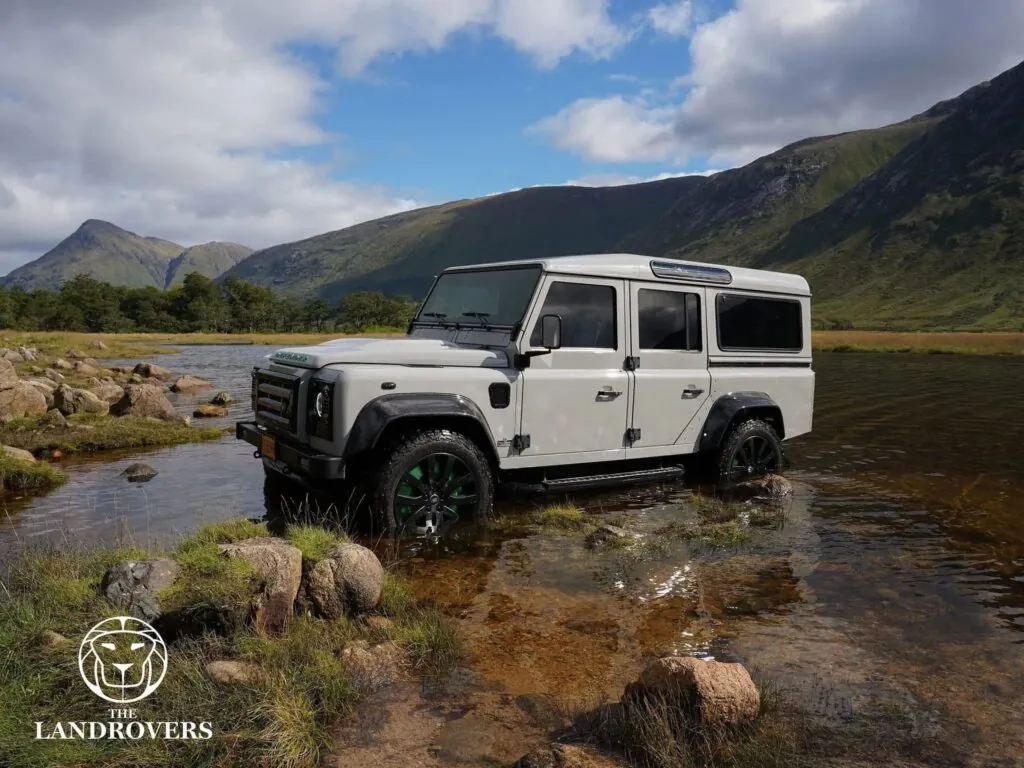 Електричний Land Rover Defender має більший запас ходу, ніж у деяких Tesla — photo 2