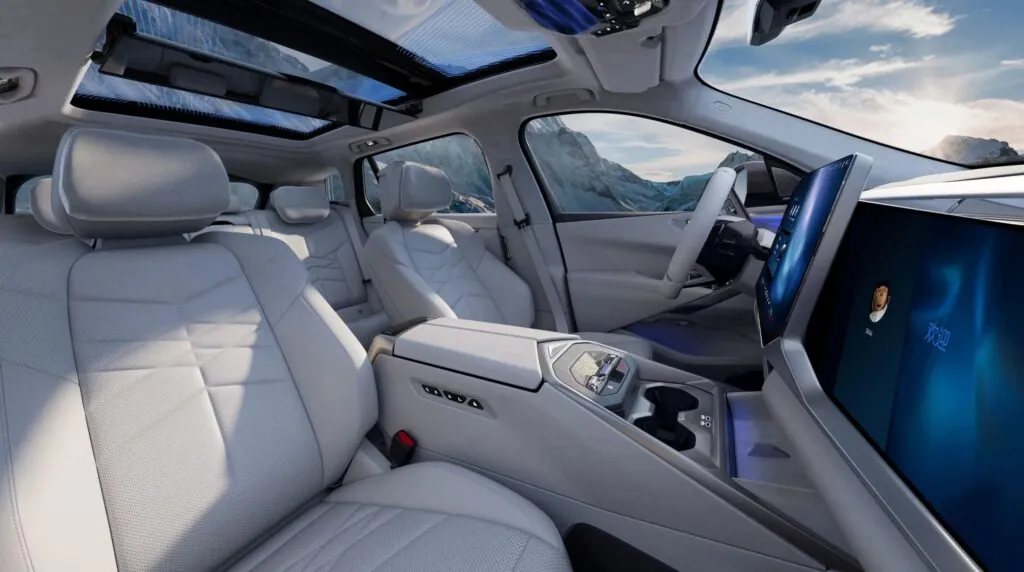 Подовжений BMW X5 виявився просторішим за X7 — photo 5