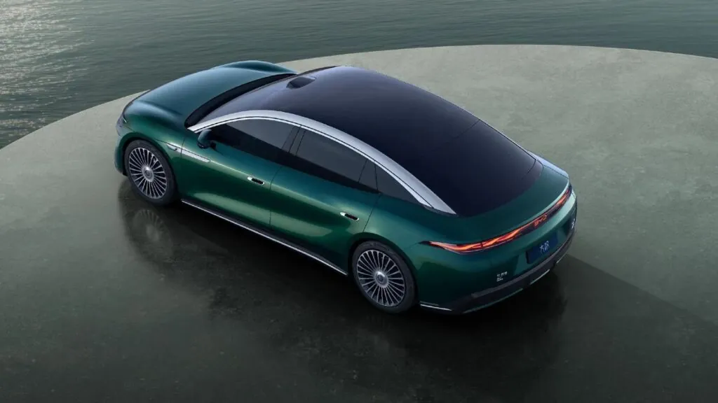 Новий BYD Da Han довший за Mercedes S-Class та має запас ходу понад 1000 км — photo 6