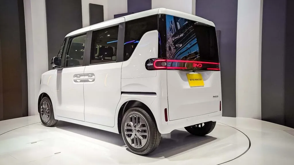 Перший електричний кей-кар від BYD виходить на ринок Японії — photo 4