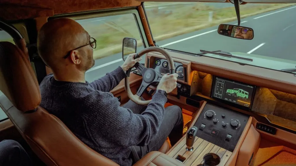 Електричний Land Rover Defender має більший запас ходу, ніж у деяких Tesla — photo 5