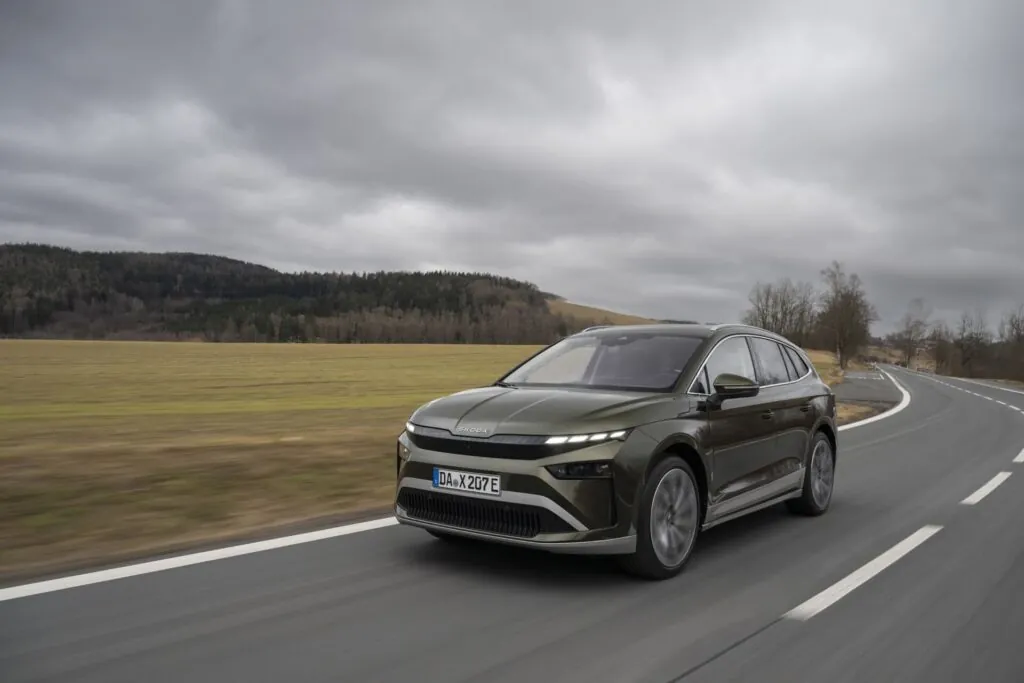 Огляд Skoda Enyaq 85: Чому саме ця модель стала найкращим електричним кросовером 2026 року в Україні? — photo 7