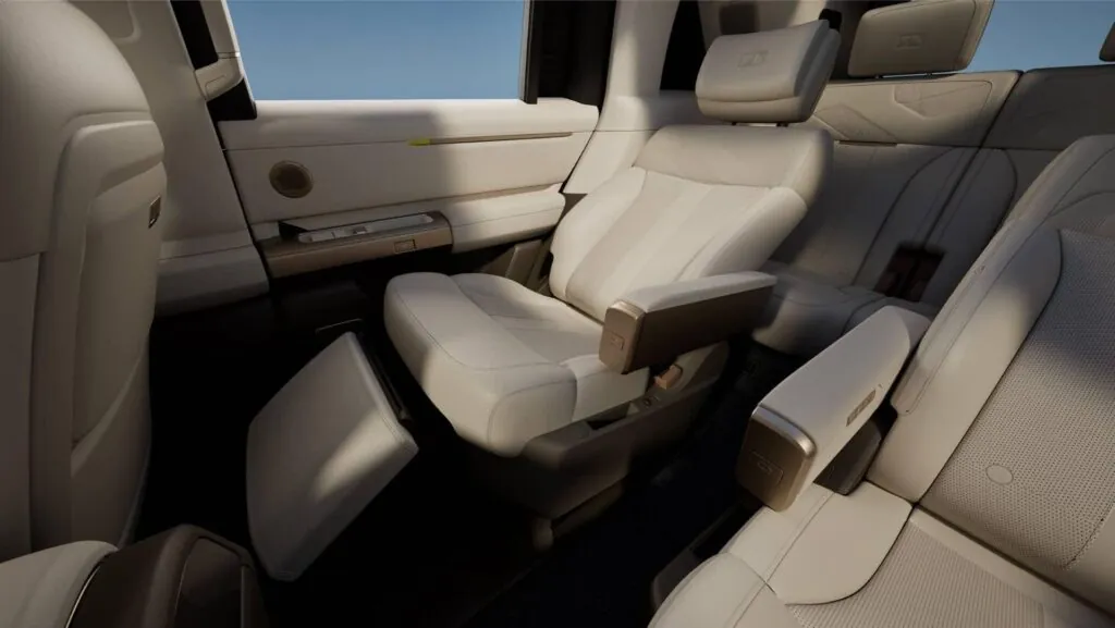 Новий Freelander 8 викликав ажіотажний попит — photo 4