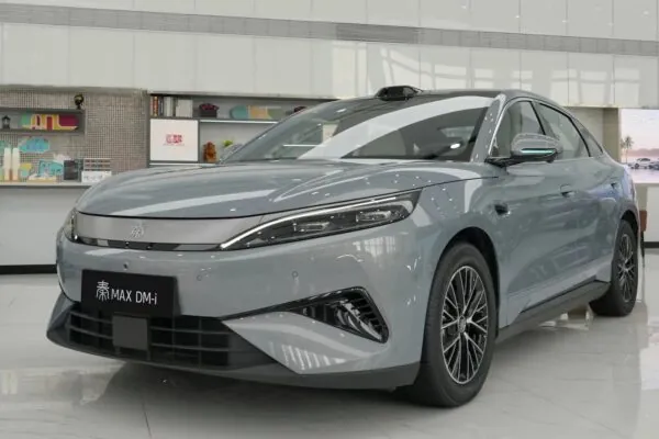BYD показала новый Qin Max EV в преддверии официального дебюта — photo 91055