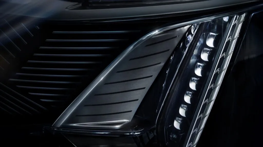 Cadillac представив унікальний Celestiq Night Test без краплі хрому — photo 4