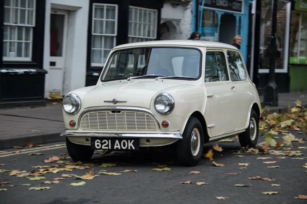 Електричний Mini Cooper може порушити 70-річну традицію — photo 2