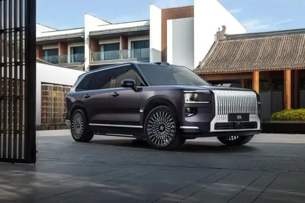 Geely будет выпускать премиальные авто на заводах Volvo — photo 92610