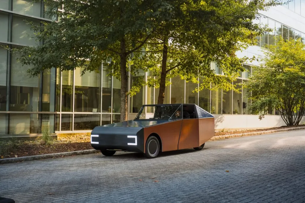 Студенти за підтримки BMW створили сонячний електромобіль — photo 5