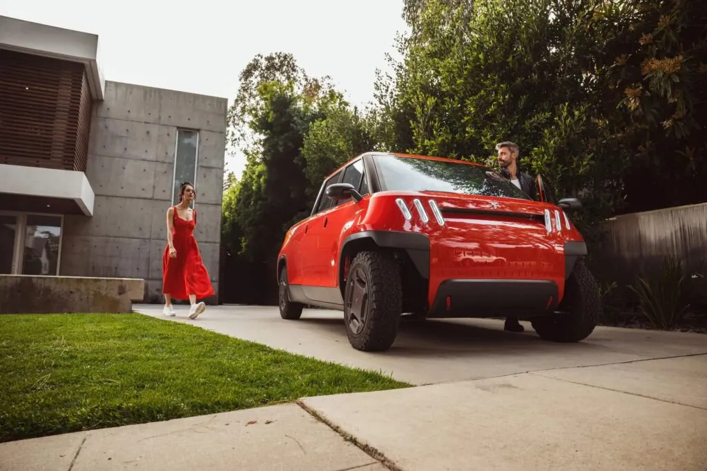 Мініелектровантажівка від співзасновника Tesla тягне більше за Cybertruck — photo 4