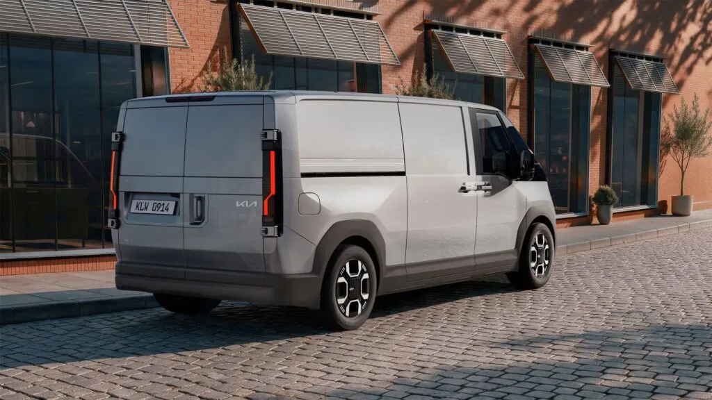 Kia представила довгоочікуваний електричний фургон PV7 — photo 3
