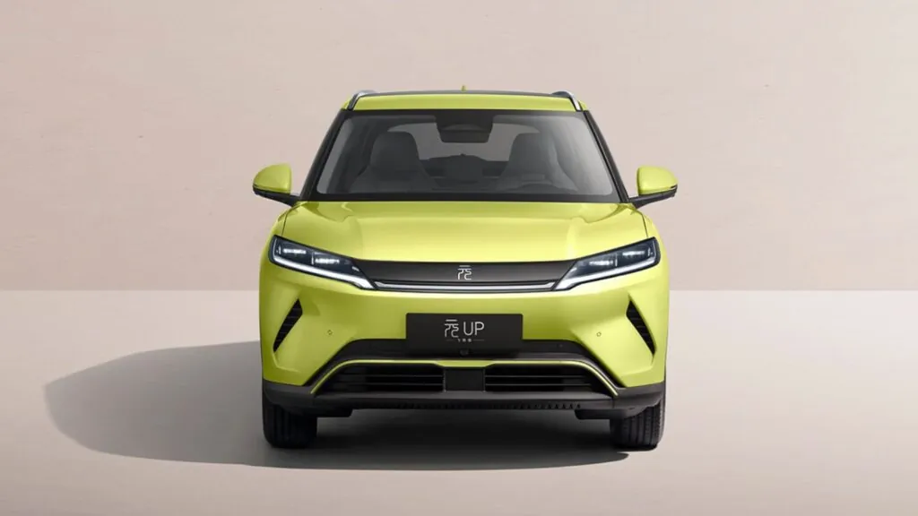 Популярний електричний кросоверсів BYD UP оновили — photo 2