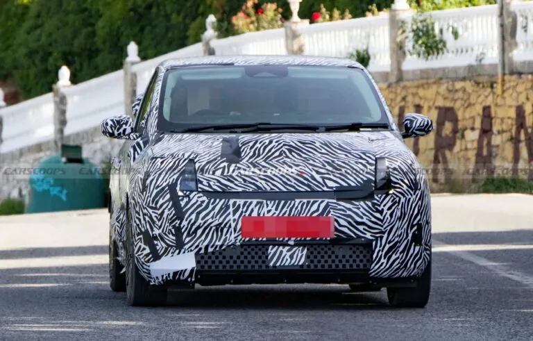 Фотошпигуни помітили бюджетний електрокар Nissan. Що про нього відомо? — photo 94676