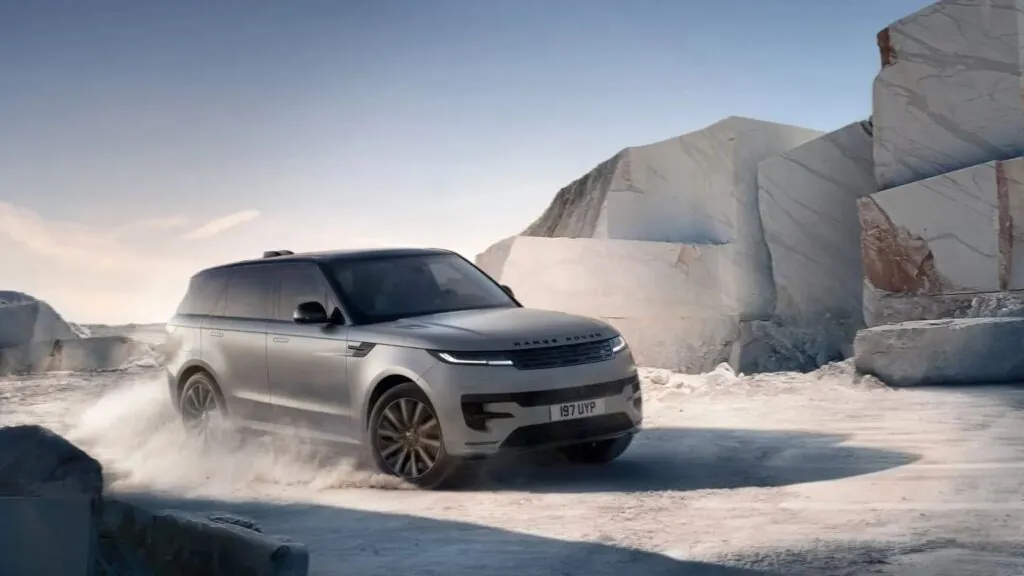 Range Rover Sport Electric розганяється так само швидко, як версія з V8 — photo 2