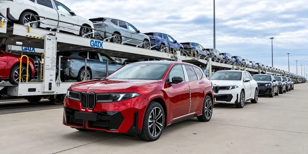 BMW iX3 встановив рекорд бренду за замовленнями в перший рік — photo 2
