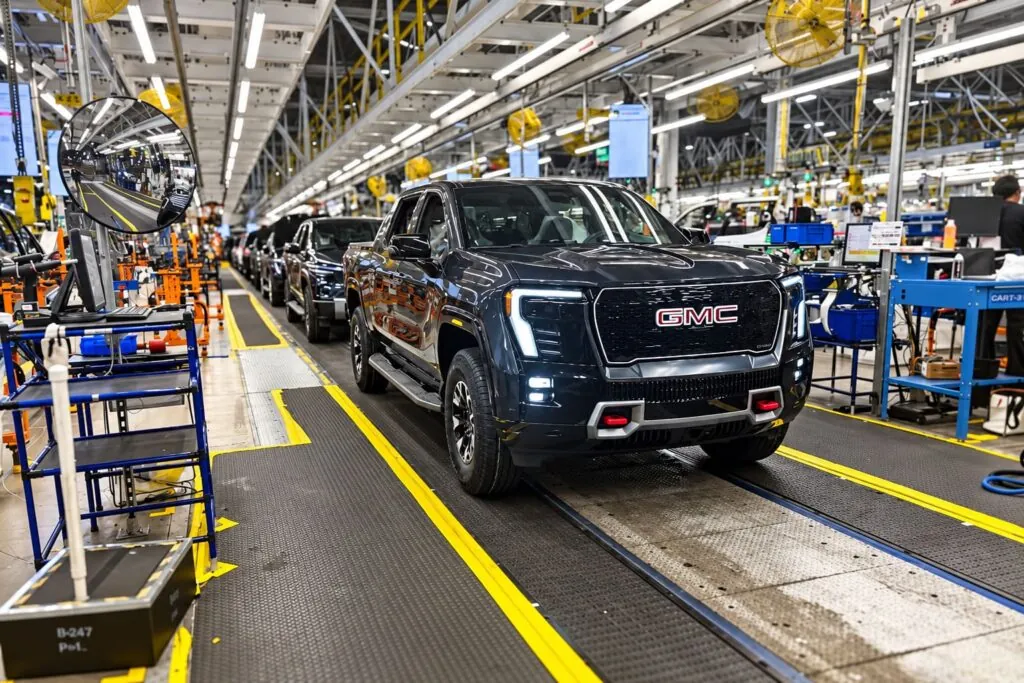 GM запустила повний цикл переробки батарей електромобілів — photo 2