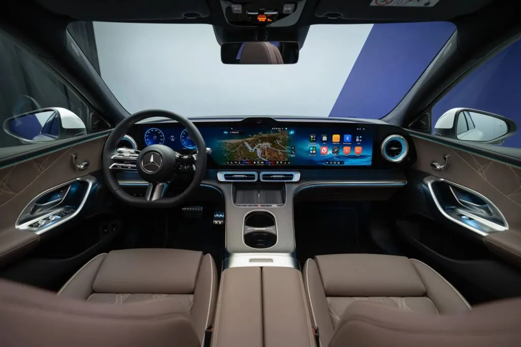 Бюджетний Mercedes C 300 Electric зробив C 400 зайвим? — photo 3