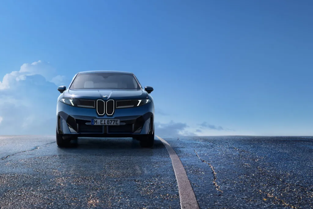 BMW iX3 встановив рекорд бренду за замовленнями в перший рік — photo 4