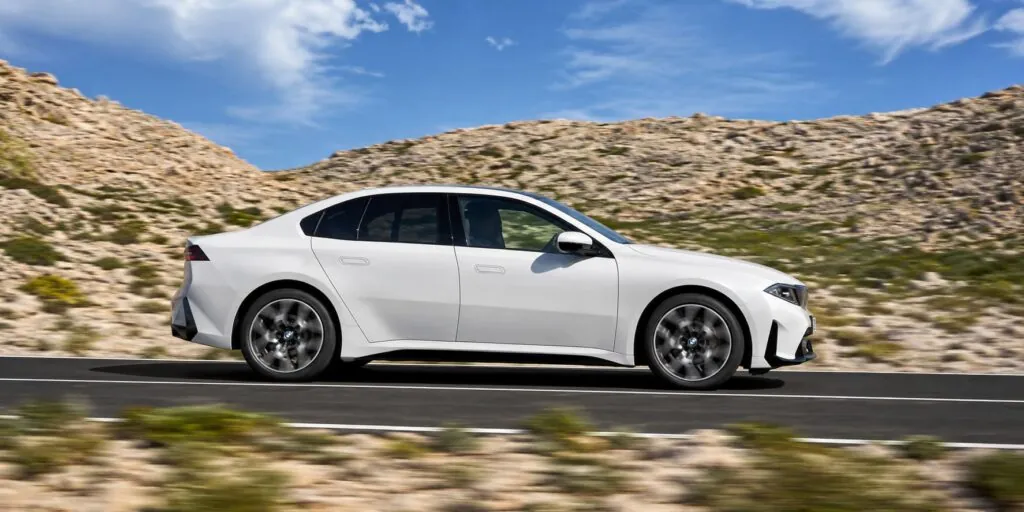 BMW выпустит компактный электрокар на платформе Neue Klasse — photo 5