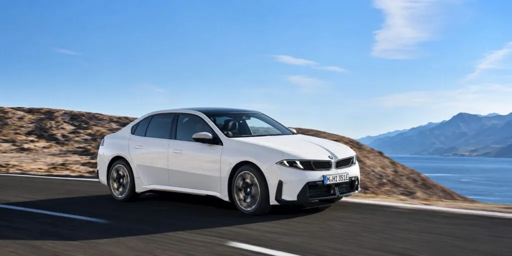 BMW выпустит компактный электрокар на платформе Neue Klasse — photo 3